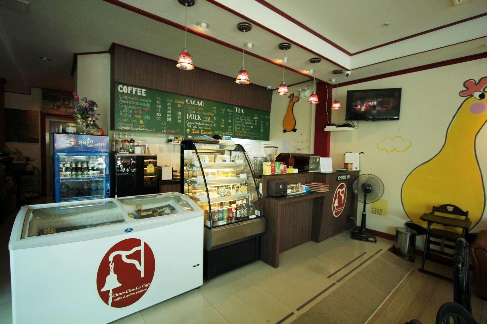 Chanchala Cafe & Hostel HHQ Exterior foto